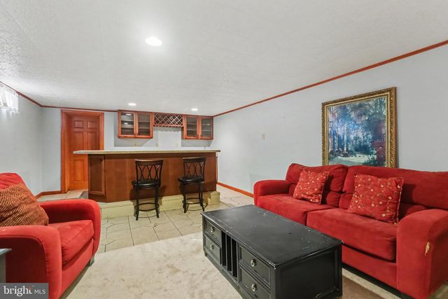 7710 MANOR DR, Harrisburg, PA 17112