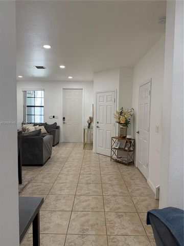 11302 NW 88th Terrace 11302, Doral, FL 33178