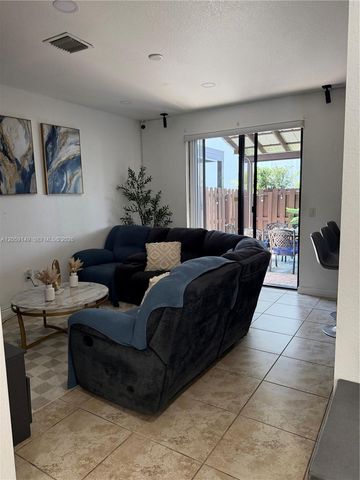 11302 NW 88th Terrace 11302, Doral, FL 33178