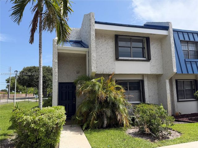2601 N 40th Avenue A9, Hollywood, FL 33021