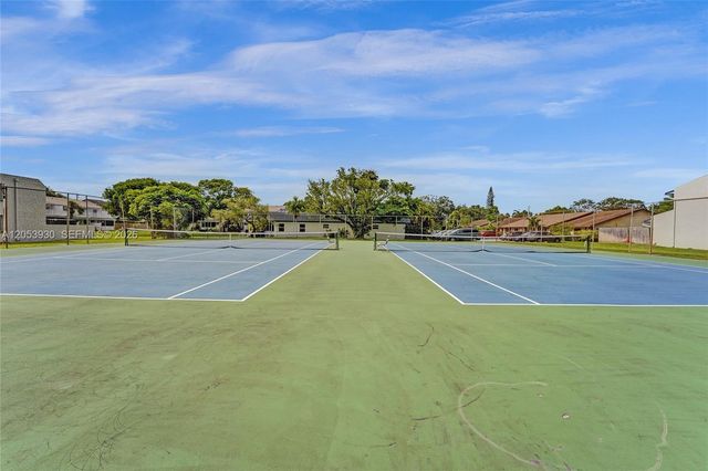 2601 N 40th Avenue A9, Hollywood, FL 33021