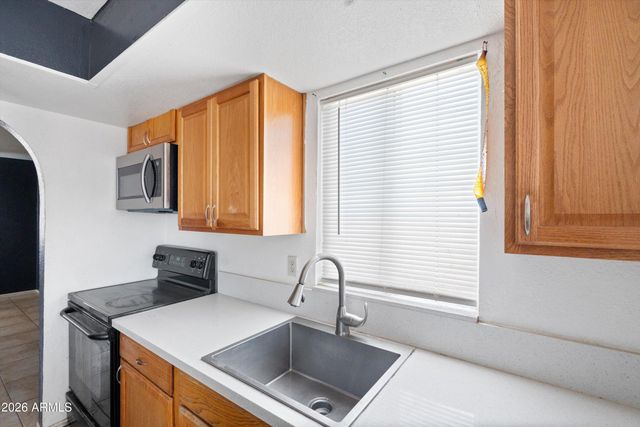 21701 W GRIFFIN Avenue, Wittmann, AZ 85361