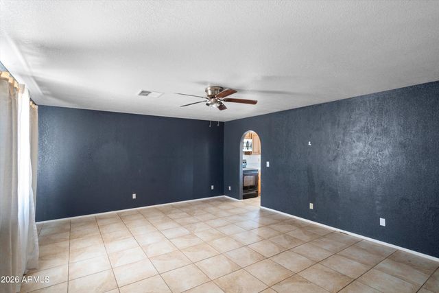 21701 W GRIFFIN Avenue, Wittmann, AZ 85361