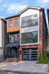 11 Voorhees St, Newark City, NJ 07108