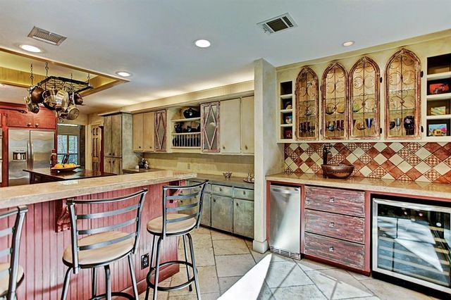 2607 Crossvine Circle, The Woodlands, TX 77380