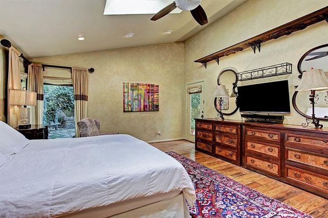 2607 Crossvine Circle, The Woodlands, TX 77380