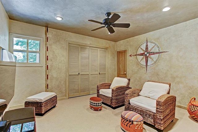 2607 Crossvine Circle, The Woodlands, TX 77380