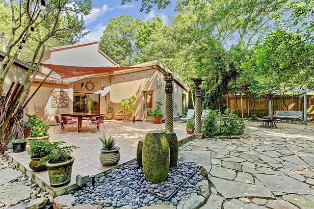 2607 Crossvine Circle, The Woodlands, TX 77380