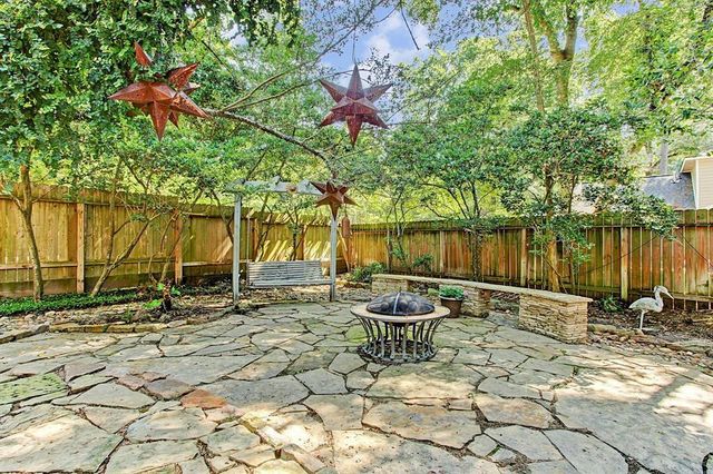 2607 Crossvine Circle, The Woodlands, TX 77380