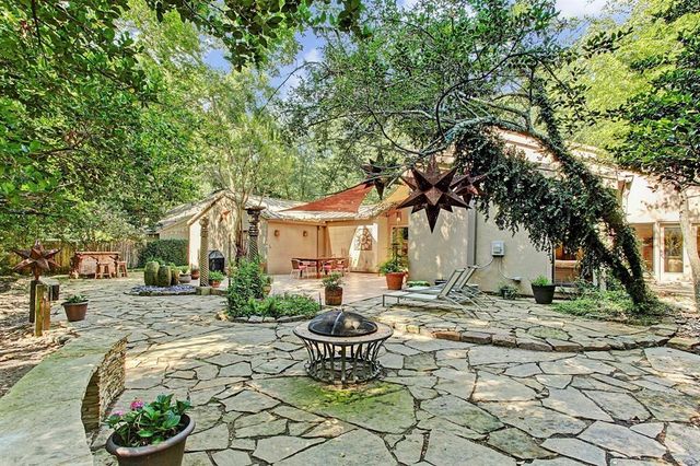 2607 Crossvine Circle, The Woodlands, TX 77380