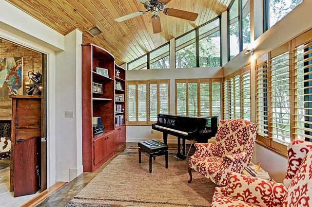 2607 Crossvine Circle, The Woodlands, TX 77380