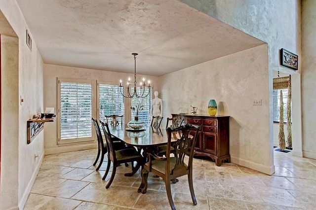 2607 Crossvine Circle, The Woodlands, TX 77380