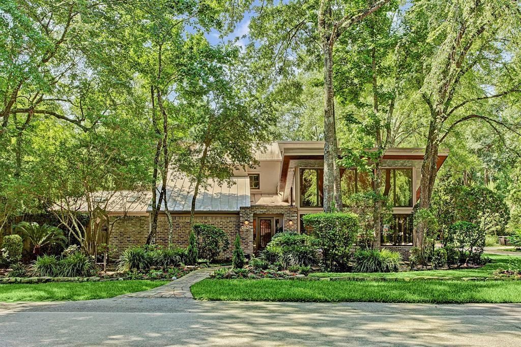 2607 Crossvine Circle, The Woodlands, TX 77380