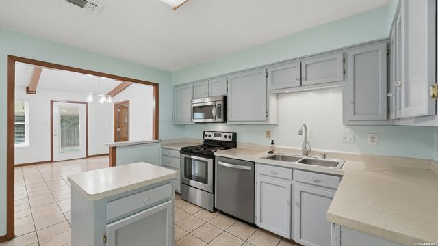 1609 Heather, New Braunfels, TX 78130