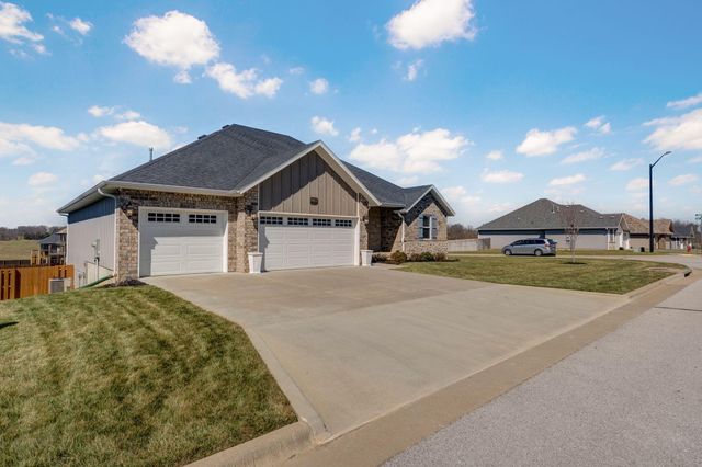 4655 E Palma Court, Ozark, MO 65721