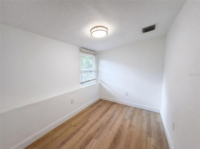 2905 E CHELSEA STREET, Tampa, FL 33610