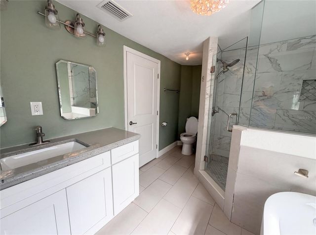 2905 E CHELSEA STREET, Tampa, FL 33610