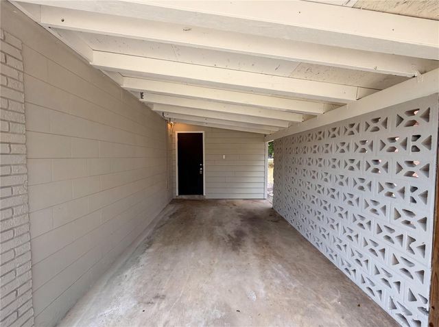 2905 E CHELSEA STREET, Tampa, FL 33610