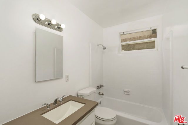 7550 Fountain Avenue, West Hollywood, CA 90046