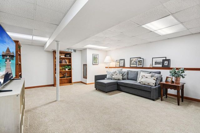 6710 Dellrose COURT, Greendale, WI 53129