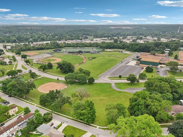 6710 Dellrose COURT, Greendale, WI 53129