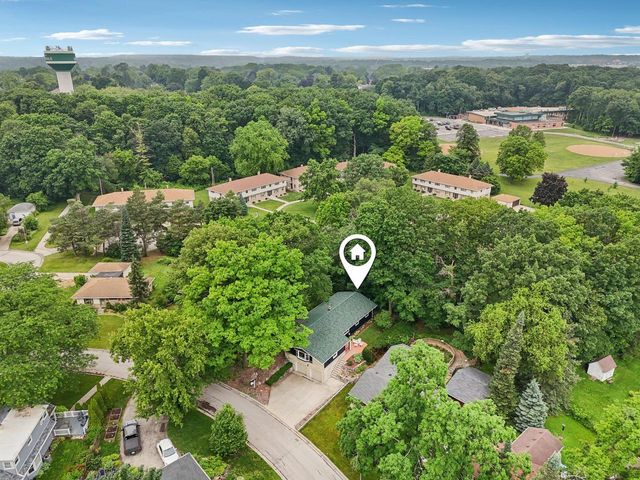6710 Dellrose COURT, Greendale, WI 53129