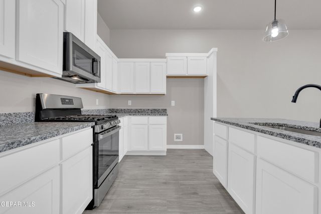 624 Hesse Drive, Socorro, TX 79927