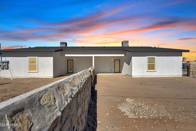 624 Hesse Drive, Socorro, TX 79927