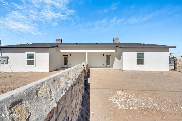 624 Hesse Drive, Socorro, TX 79927