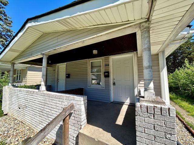 2909 E Brookside Avenue, Indianapolis, IN 46218