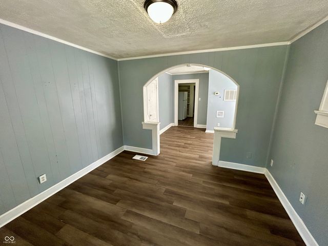 2909 E Brookside Avenue, Indianapolis, IN 46218