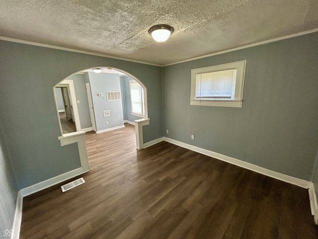 2909 E Brookside Avenue, Indianapolis, IN 46218