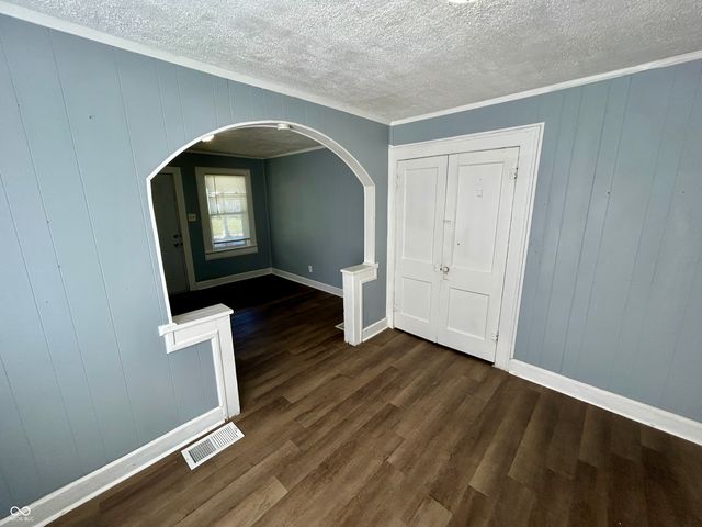 2909 E Brookside Avenue, Indianapolis, IN 46218