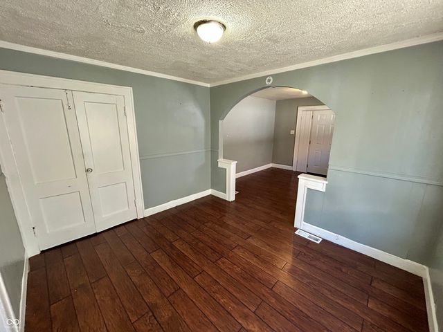 2909 E Brookside Avenue, Indianapolis, IN 46218