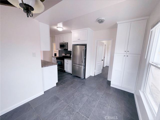 836 E Whitcomb, Glendora, CA 91741