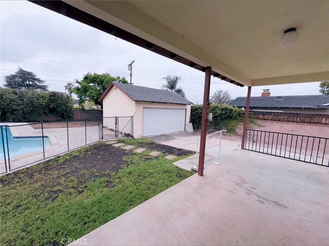 836 E Whitcomb, Glendora, CA 91741