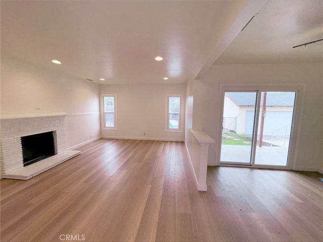 836 E Whitcomb, Glendora, CA 91741