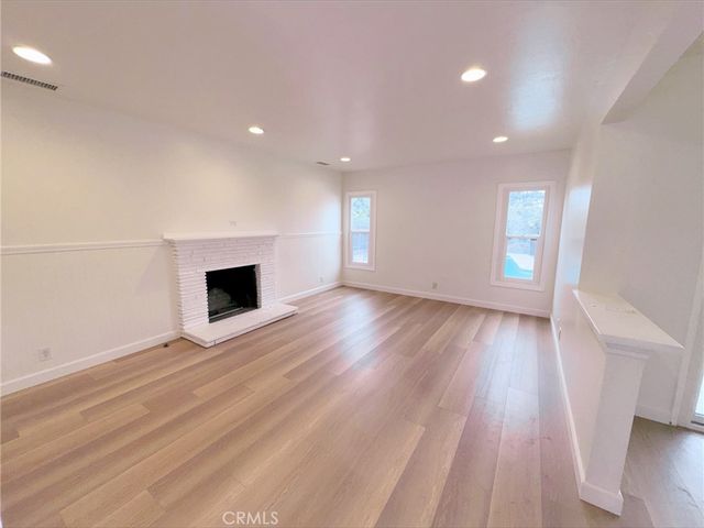 836 E Whitcomb, Glendora, CA 91741
