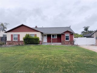 836 E Whitcomb, Glendora, CA 91741