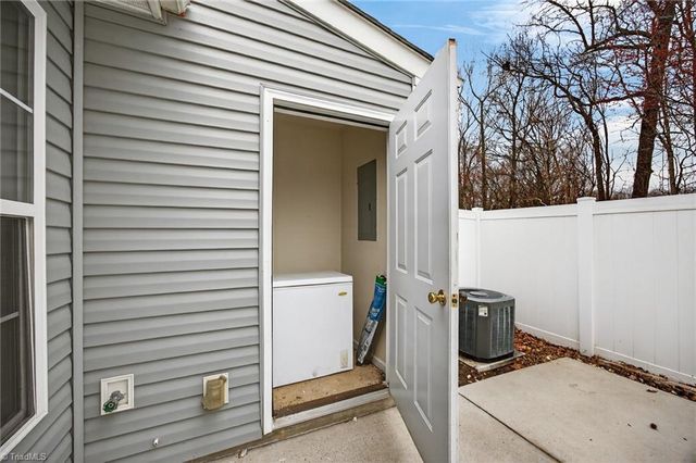 2107 Jefferson Court, Archdale, NC 27263