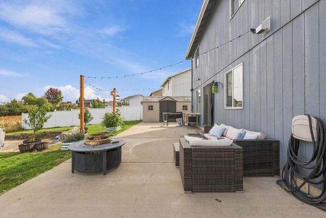 6603 S West Terrace Dr, Cheney, WA 99004