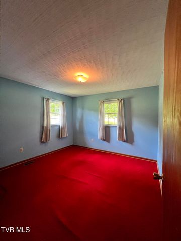 3999 Weaver Pike, Bluff City, TN 37618