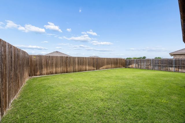 915 Amber Street, Princeton, TX 75407