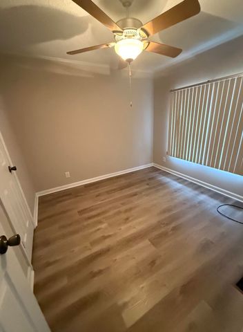 3083 Lake Sue Drive, Crestview, FL 32539