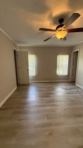 3083 Lake Sue Drive, Crestview, FL 32539