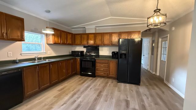 3083 Lake Sue Drive, Crestview, FL 32539