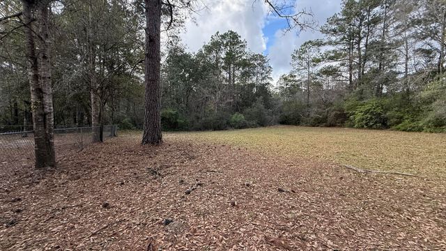 3083 Lake Sue Drive, Crestview, FL 32539