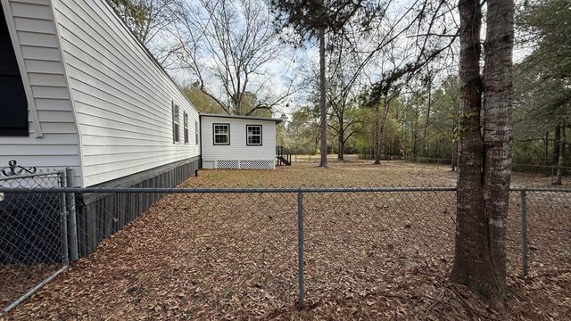 3083 Lake Sue Drive, Crestview, FL 32539