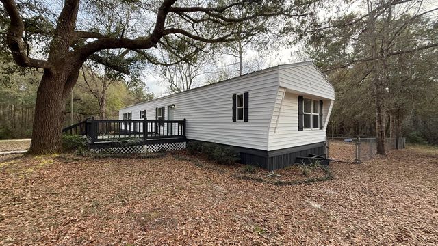 3083 Lake Sue Drive, Crestview, FL 32539