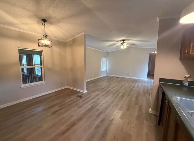 3083 Lake Sue Drive, Crestview, FL 32539